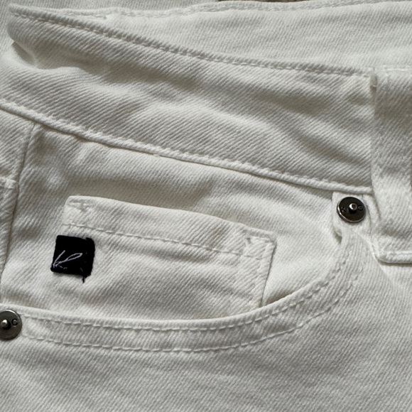 KanCan Women's White Skinny Jeans - Picture 4 of 8